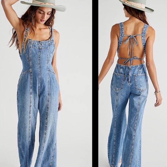 ✨Host Pick ✨𝓯𝓹 Free People ~ Kendra Medium Wash Denim Tie-Back Flared Jumpsuit - Picture 9 of 14